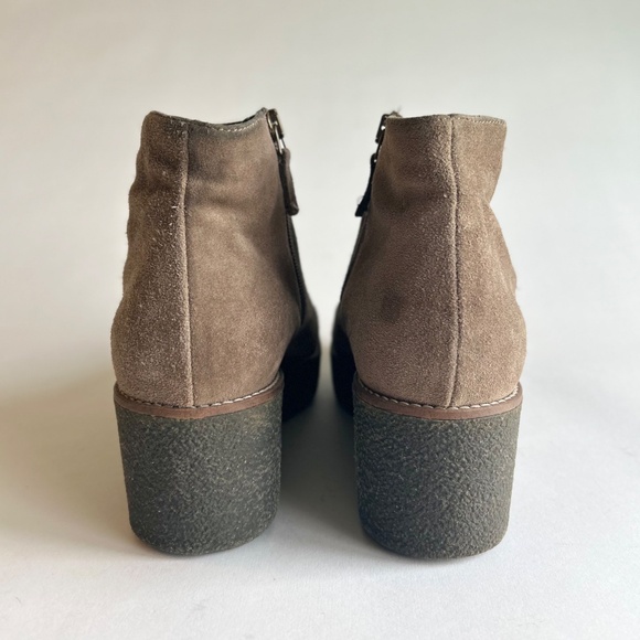 Aquatalia Brown Suede Genuine Leather Rubber Outsole Ankle Wedge Boots size 7.5 - Picture 9 of 16